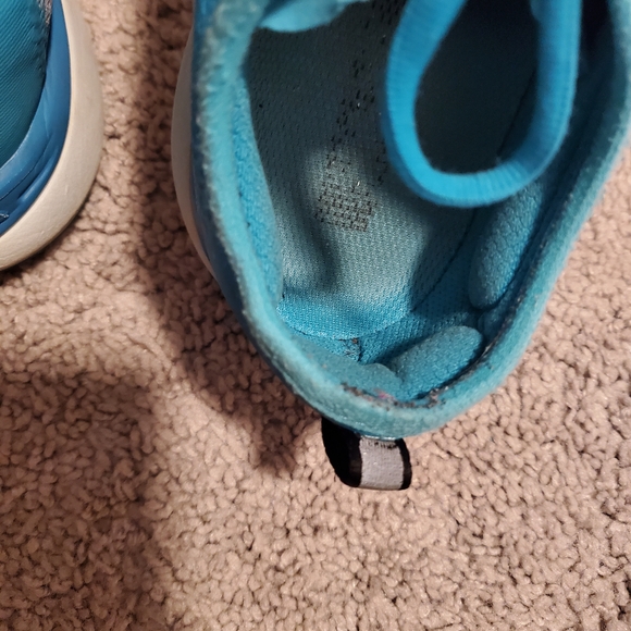 Salomon Women's Blue and White Athletic Shoes - Picture 9 of 14